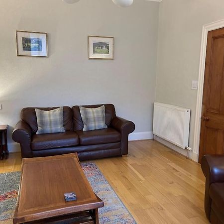 Spacious 2 Bedroom Flat In Heart Of Ballater Extérieur photo
